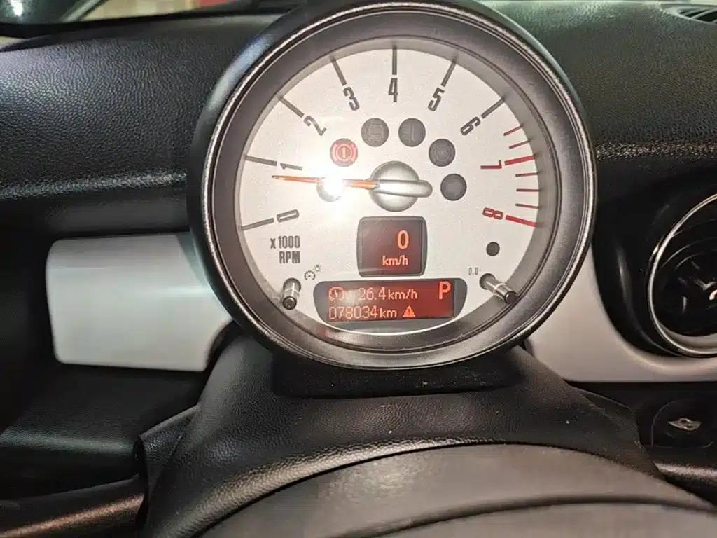MINI CLUBMAN 2011 1.6L ONE — миниатюра 12
