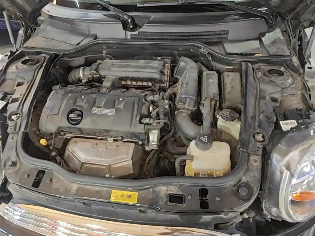MINI CLUBMAN 2011 1.6L ONE — миниатюра 20