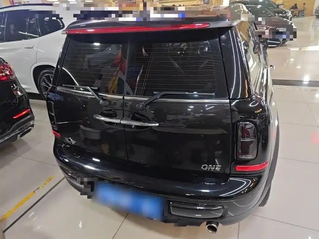 MINI CLUBMAN 2011 1.6L ONE — миниатюра 6