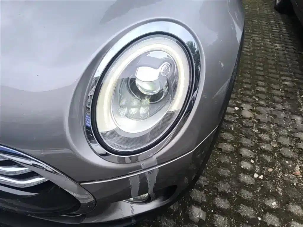 2016 MINI CLUBMAN Facelift 1.5T COOPER Connoisseur Edition — миниатюра 24