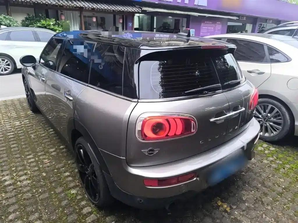 2016 MINI CLUBMAN Facelift 1.5T COOPER Connoisseur Edition — миниатюра 5