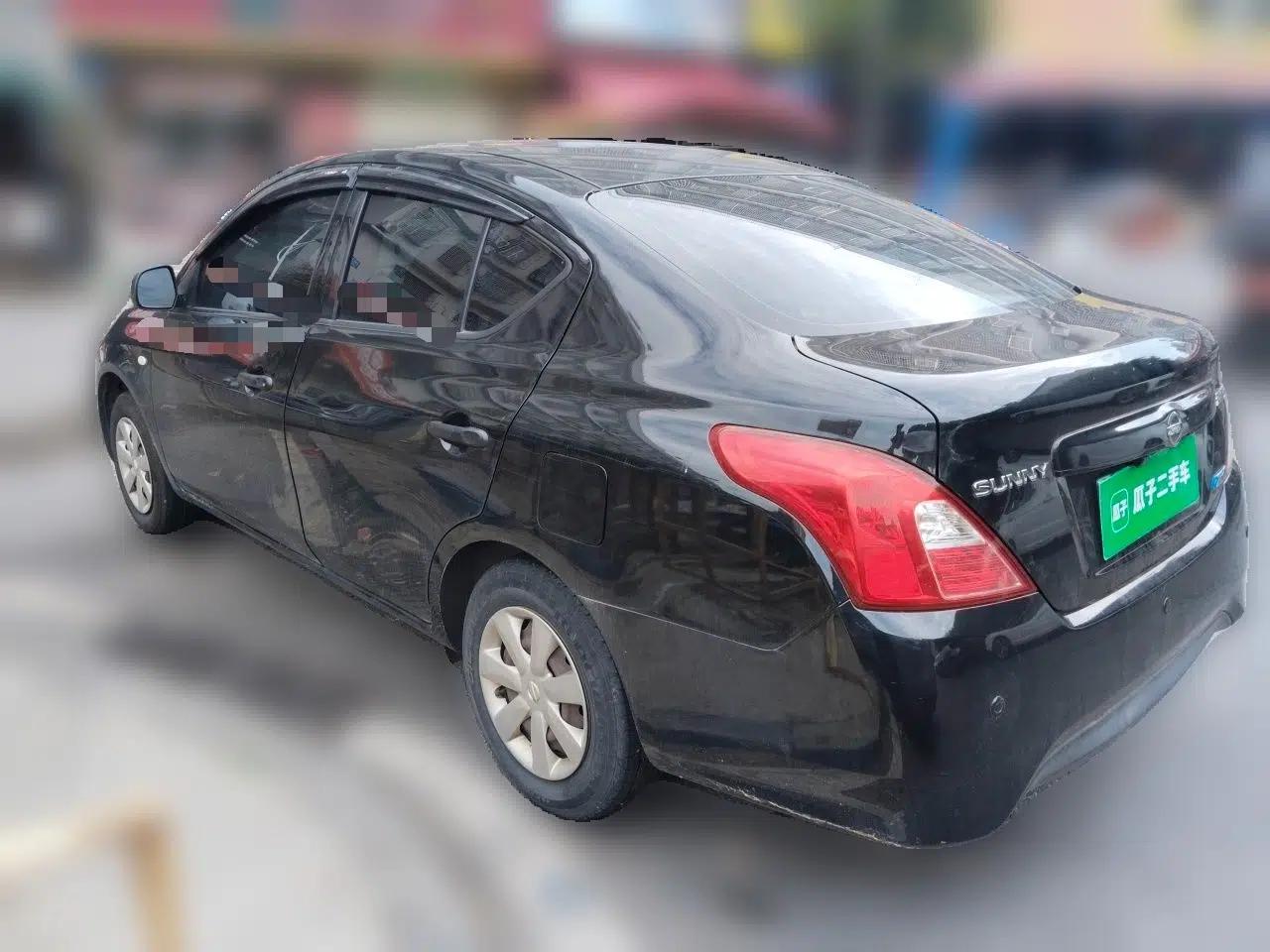 Nissan Sunny 2014 1.5XE CVT Elite Edition — миниатюра 4