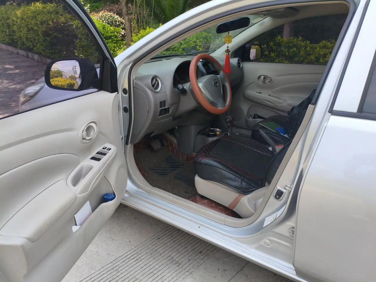 Nissan Sunny 2015 1.5XE CVT Comfort Edition — миниатюра 17