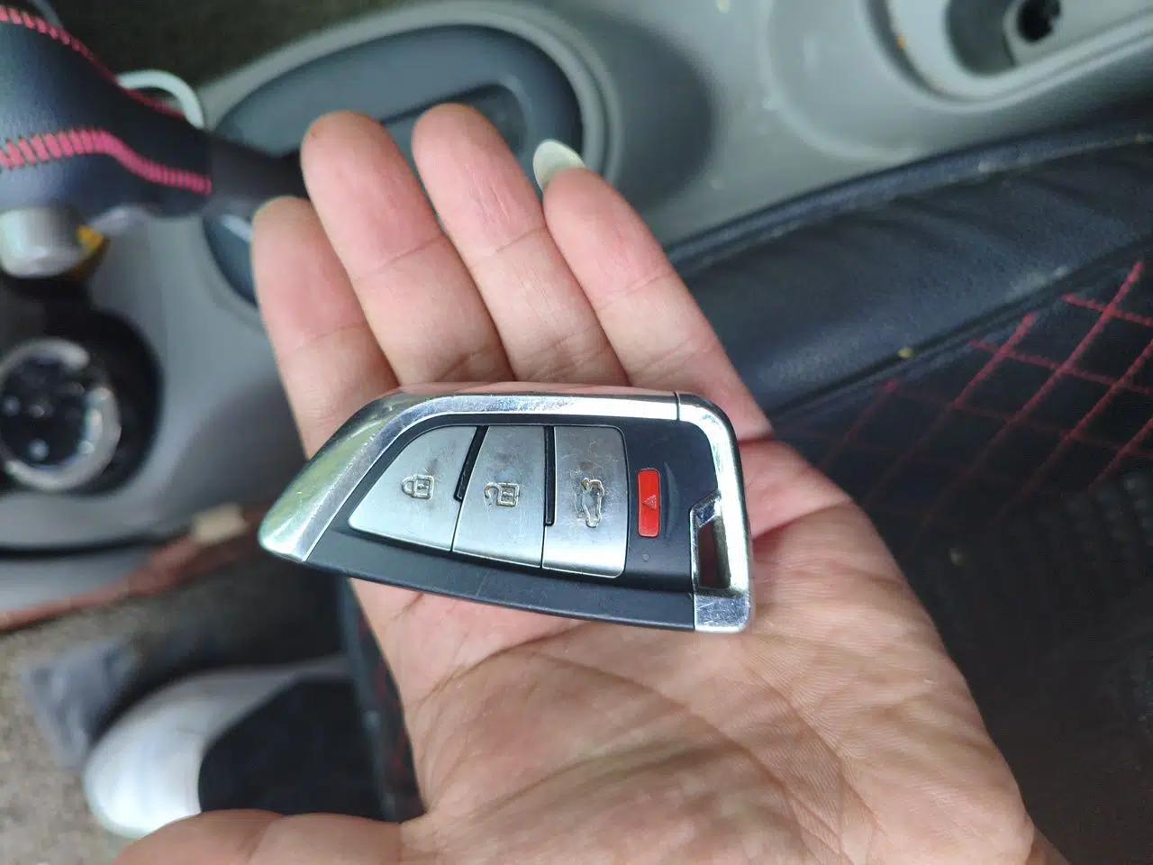 Nissan Sunny 2015 1.5XE CVT Comfort Edition — миниатюра 9