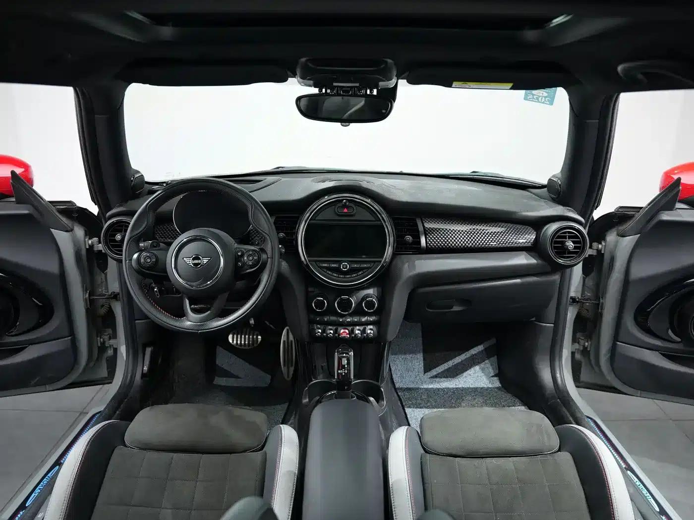 MINI JCW 2021 2.0T JOHN COOPER WORKS ALL-IN — миниатюра 7