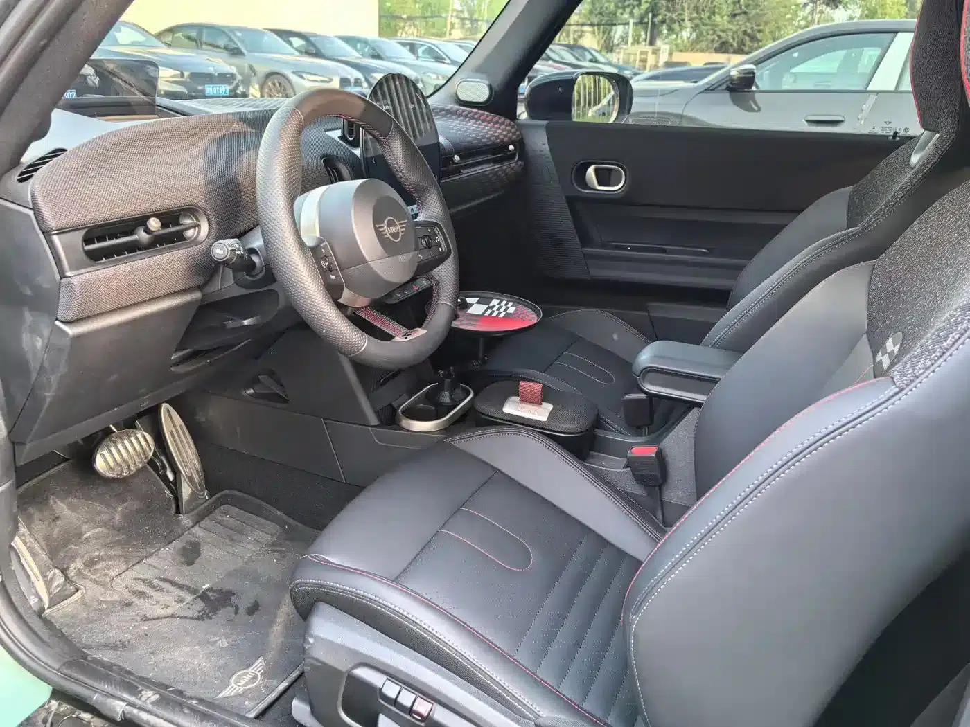MINI JCW 2025 JOHN COOPER WORKS CABRIO — миниатюра 2