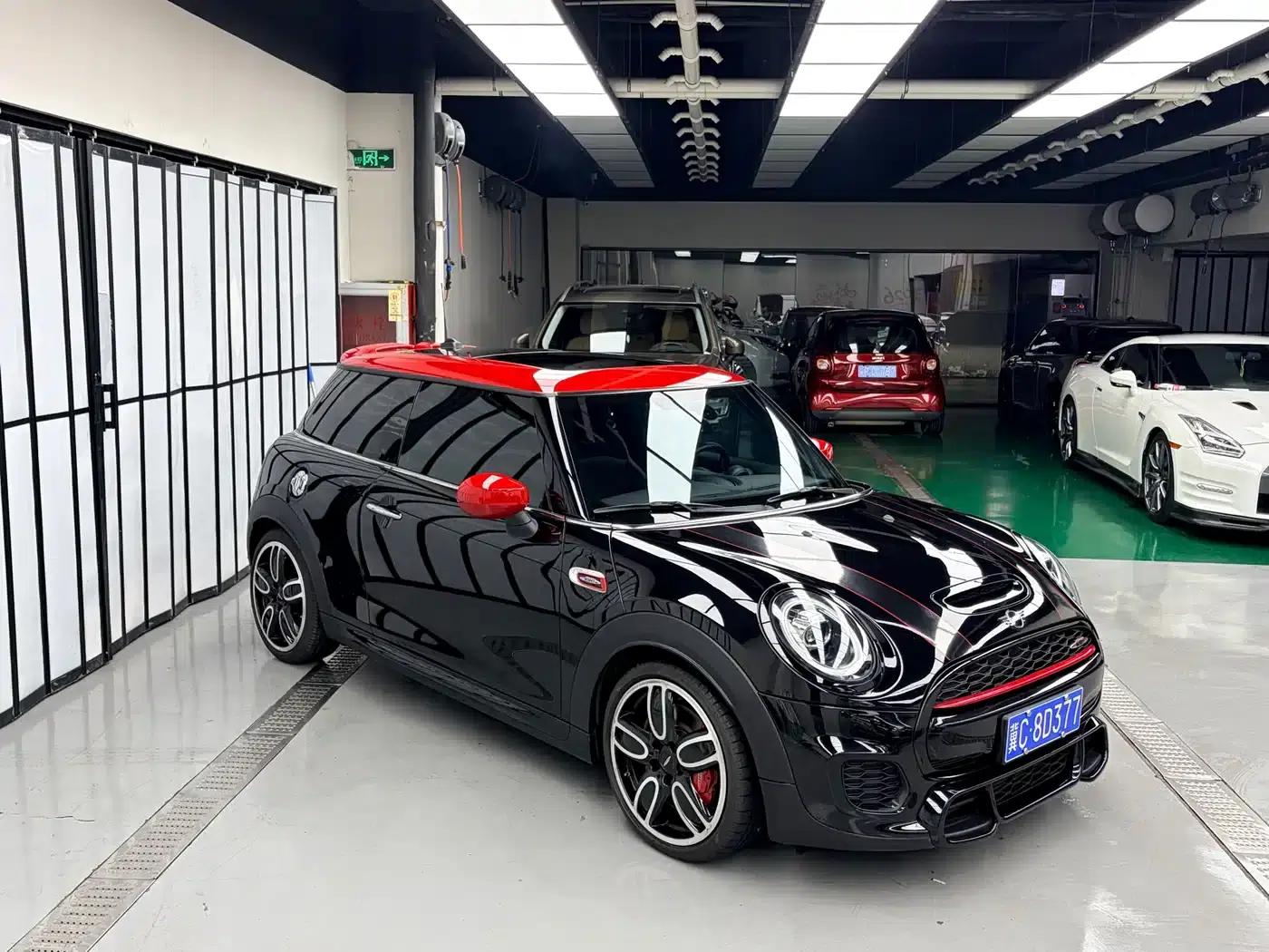 2021 MINI JCW 2.0T JOHN COOPER WORKS — миниатюра 7