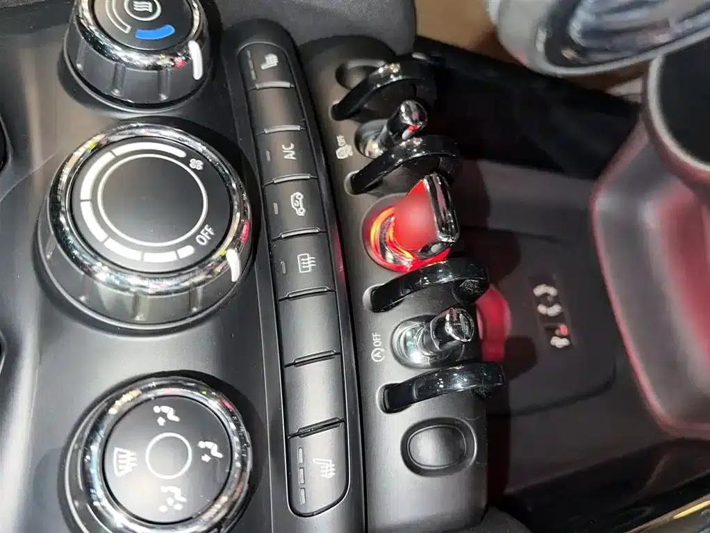 2017 MINI JCW 2.0T JOHN COOPER WORKS — миниатюра 10