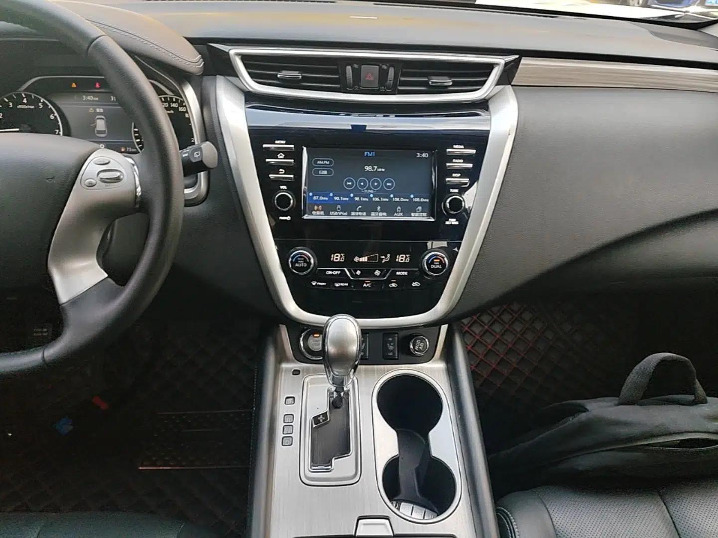 Nissan Murano 2017 2.5L XL Two-Wheel Drive Smart Edition — миниатюра 16