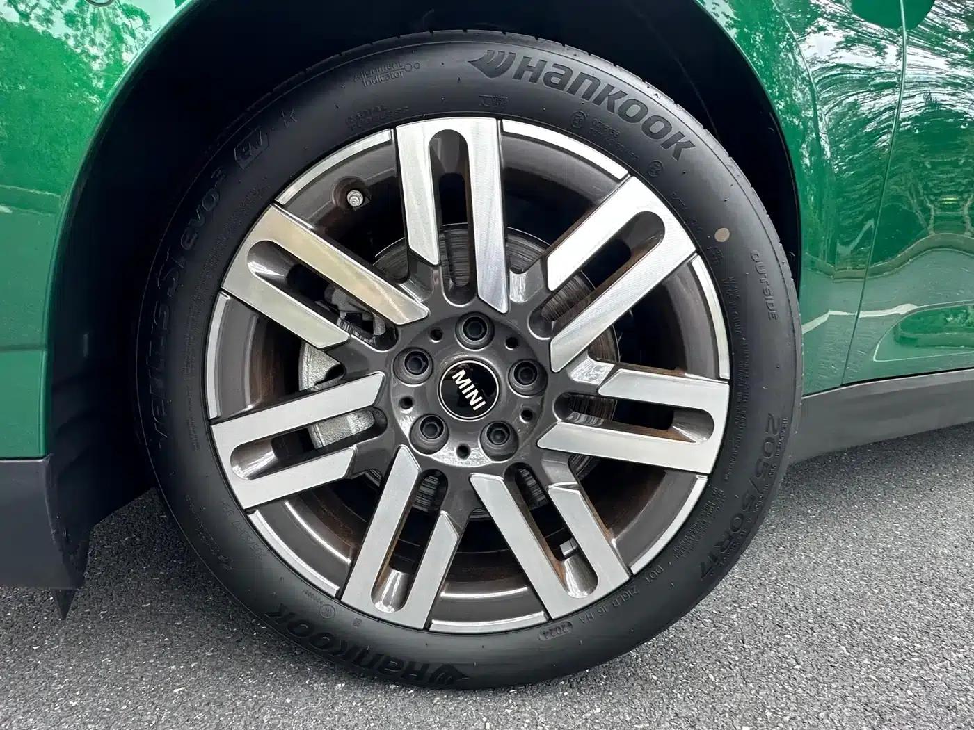 2024 Electric MINI Cooper (456km/h) - Classic Style — миниатюра 15