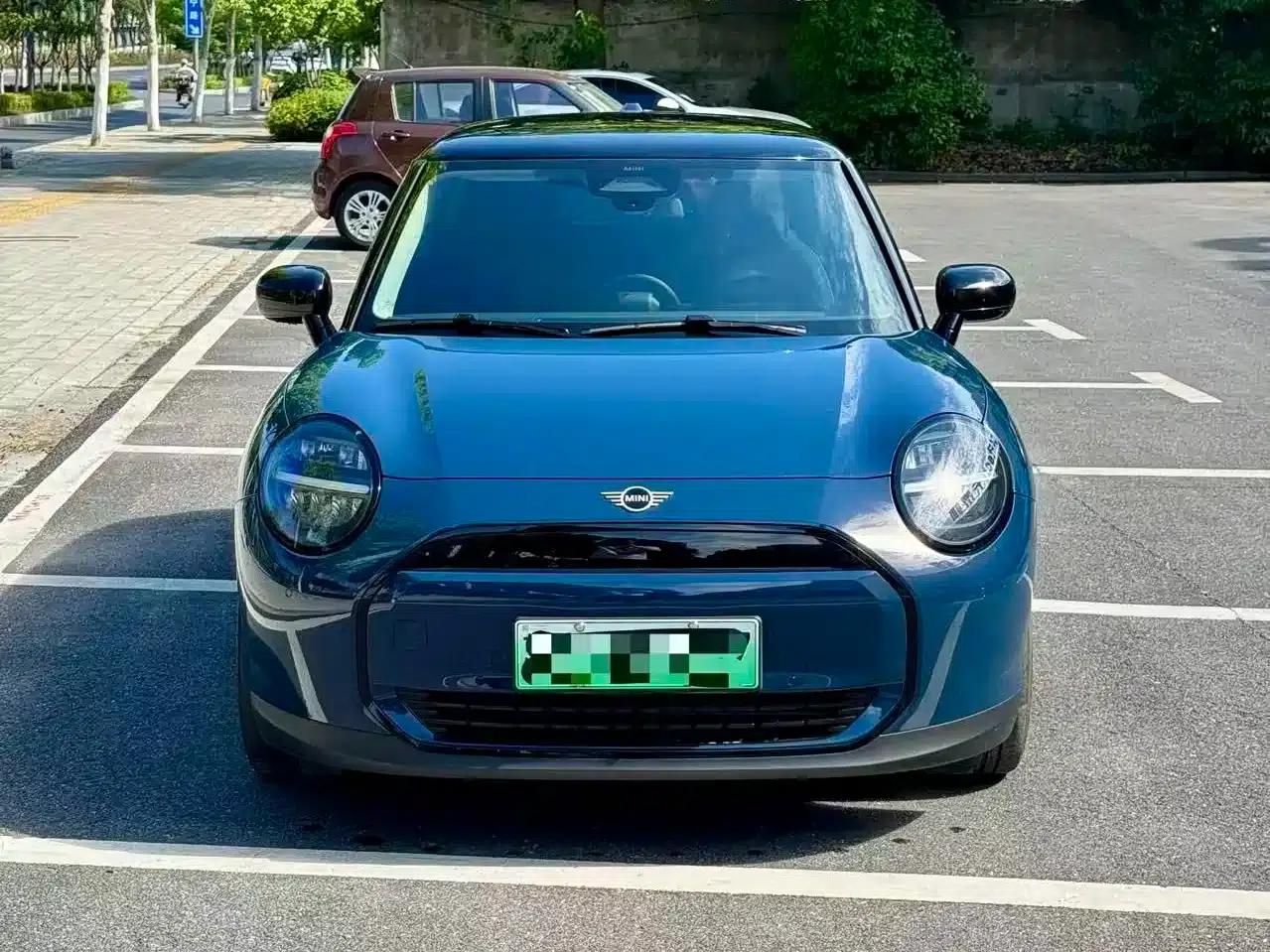 2025 Electric MINI Cooper (Facelift) - 466km/h - Classic Style — миниатюра 2