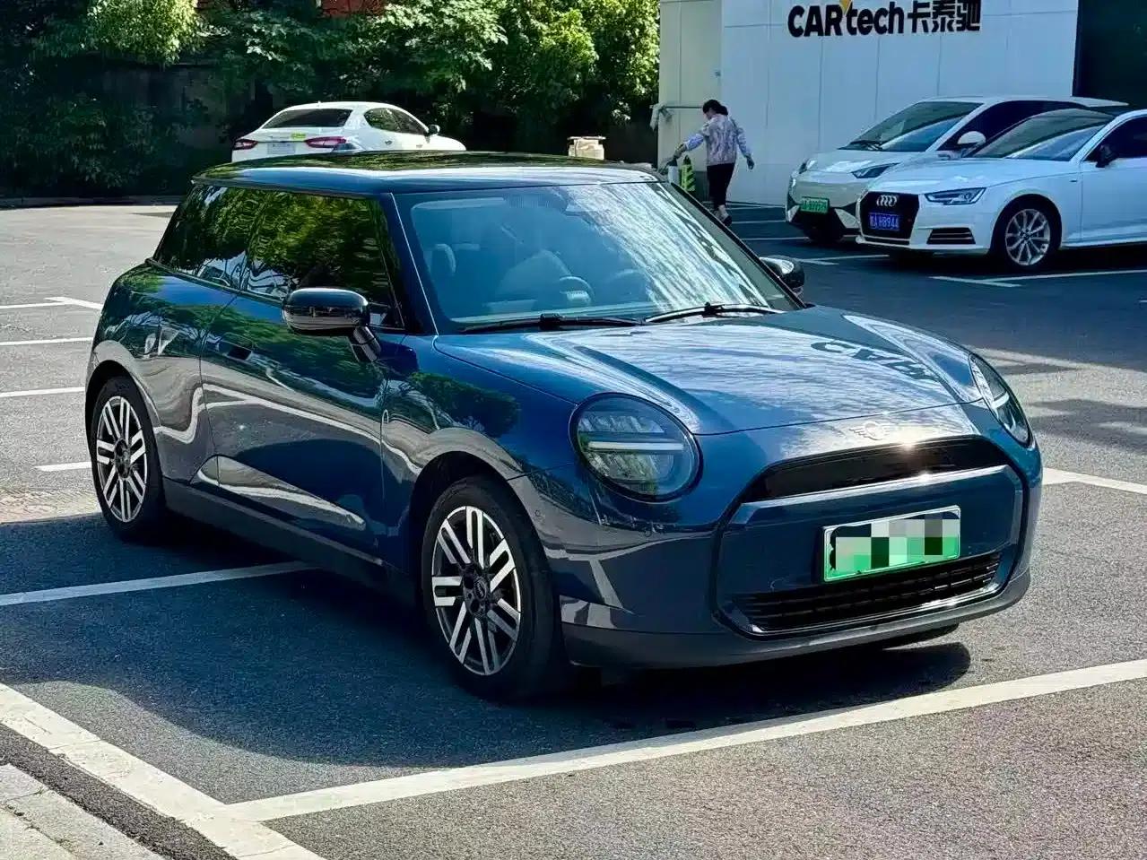 2025 Electric MINI Cooper (Facelift) - 466km/h - Classic Style — миниатюра 3