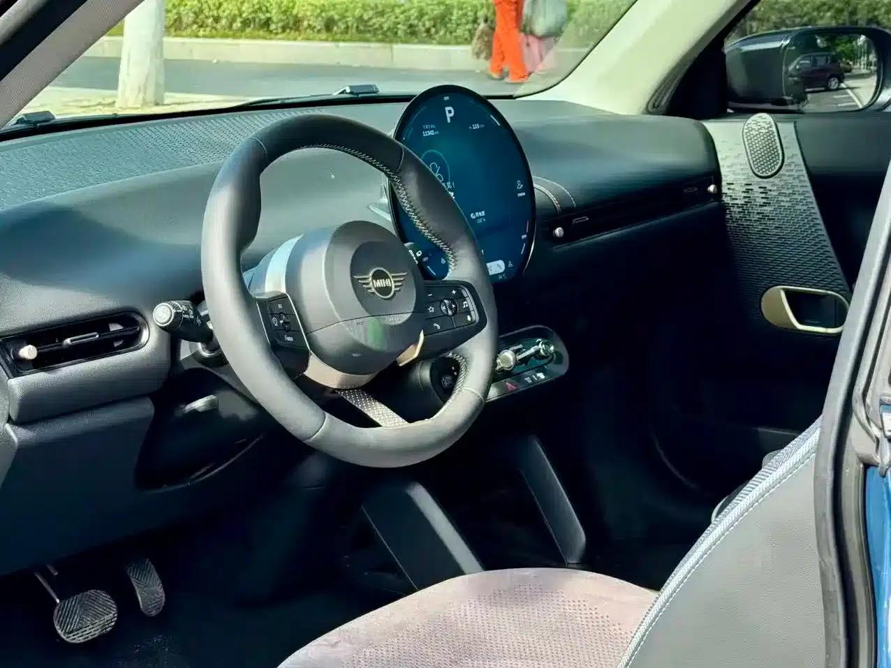 2025 Electric MINI Cooper (Facelift) - 466km/h - Classic Style — миниатюра 4