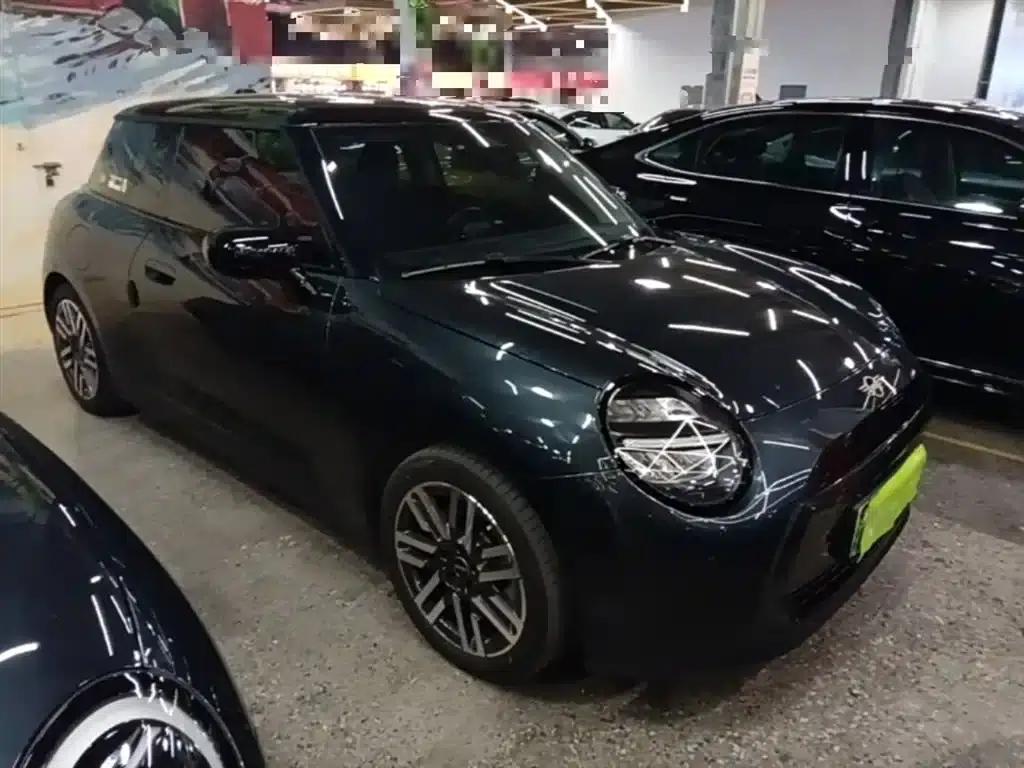 2024 Electric MINI Cooper (456km/h) - Classic Style — миниатюра 4