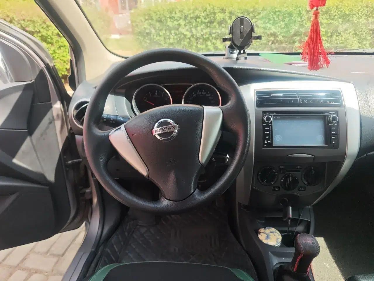 Nissan Livina 2013 Jingrui 1.6XL Manual Comfort Edition — миниатюра 11