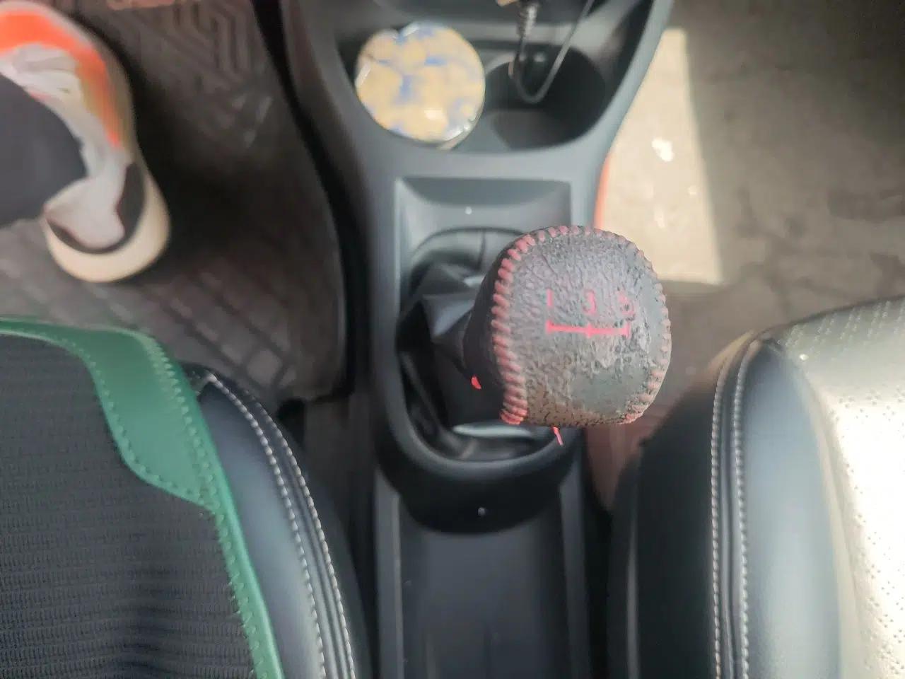 Nissan Livina 2013 Jingrui 1.6XL Manual Comfort Edition — миниатюра 15