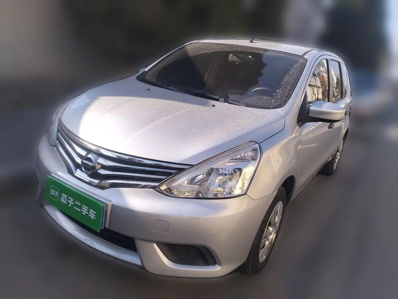 Nissan Livina 2015 1.6XE Manual Comfort Edition — миниатюра 1