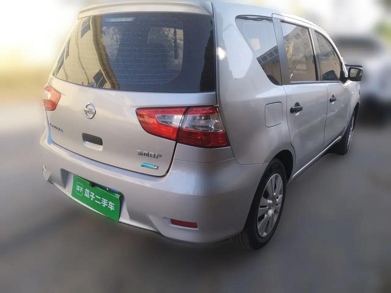 Nissan Livina 2015 1.6XE Manual Comfort Edition — миниатюра 6