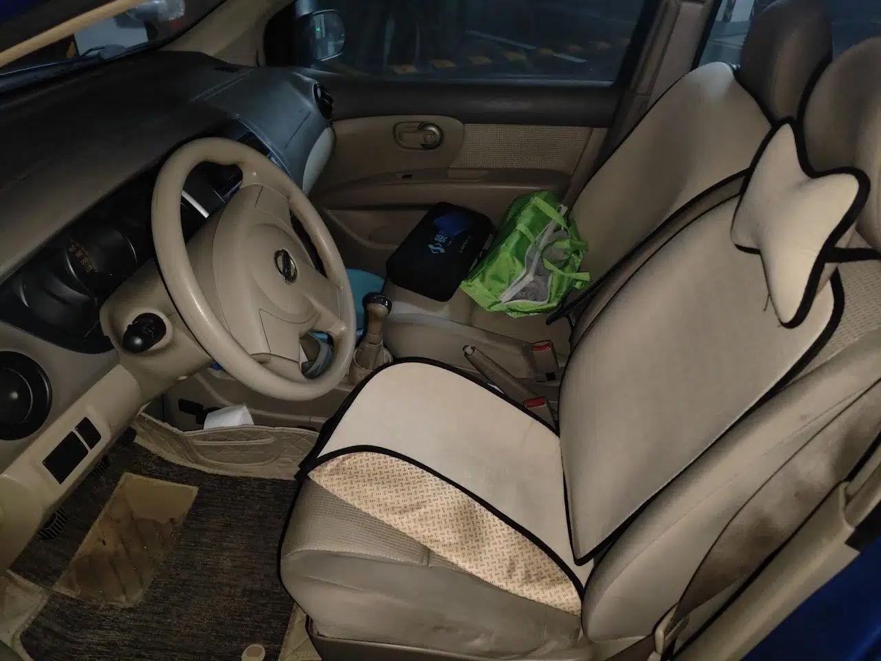 Nissan Livina 2009 1.6L Manual All-Around Model — миниатюра 16