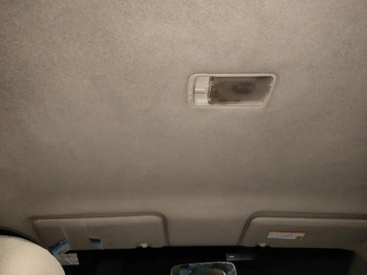Nissan Livina 2009 1.6L Manual All-Around Model — миниатюра 19