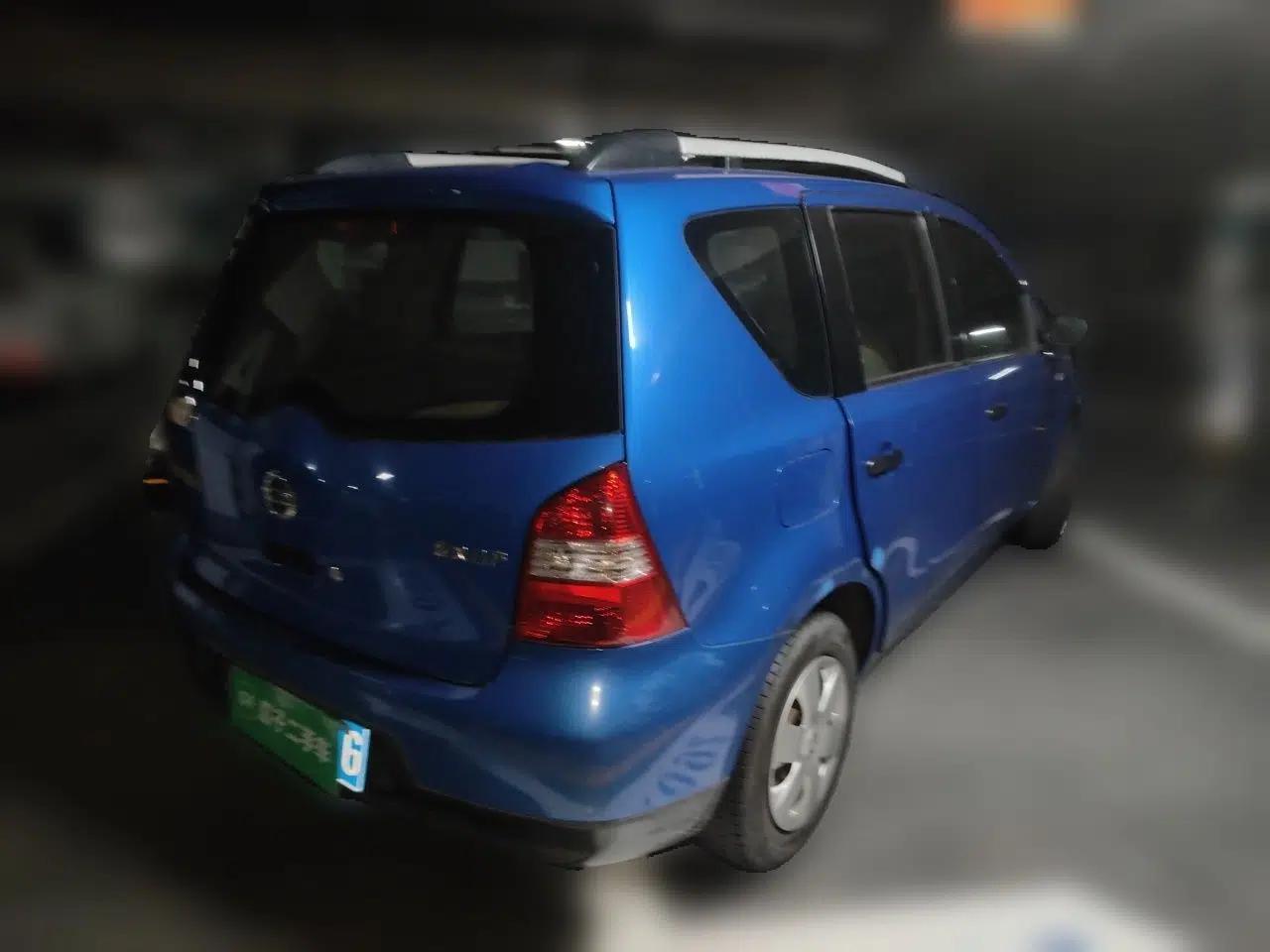 Nissan Livina 2009 1.6L Manual All-Around Model — миниатюра 6