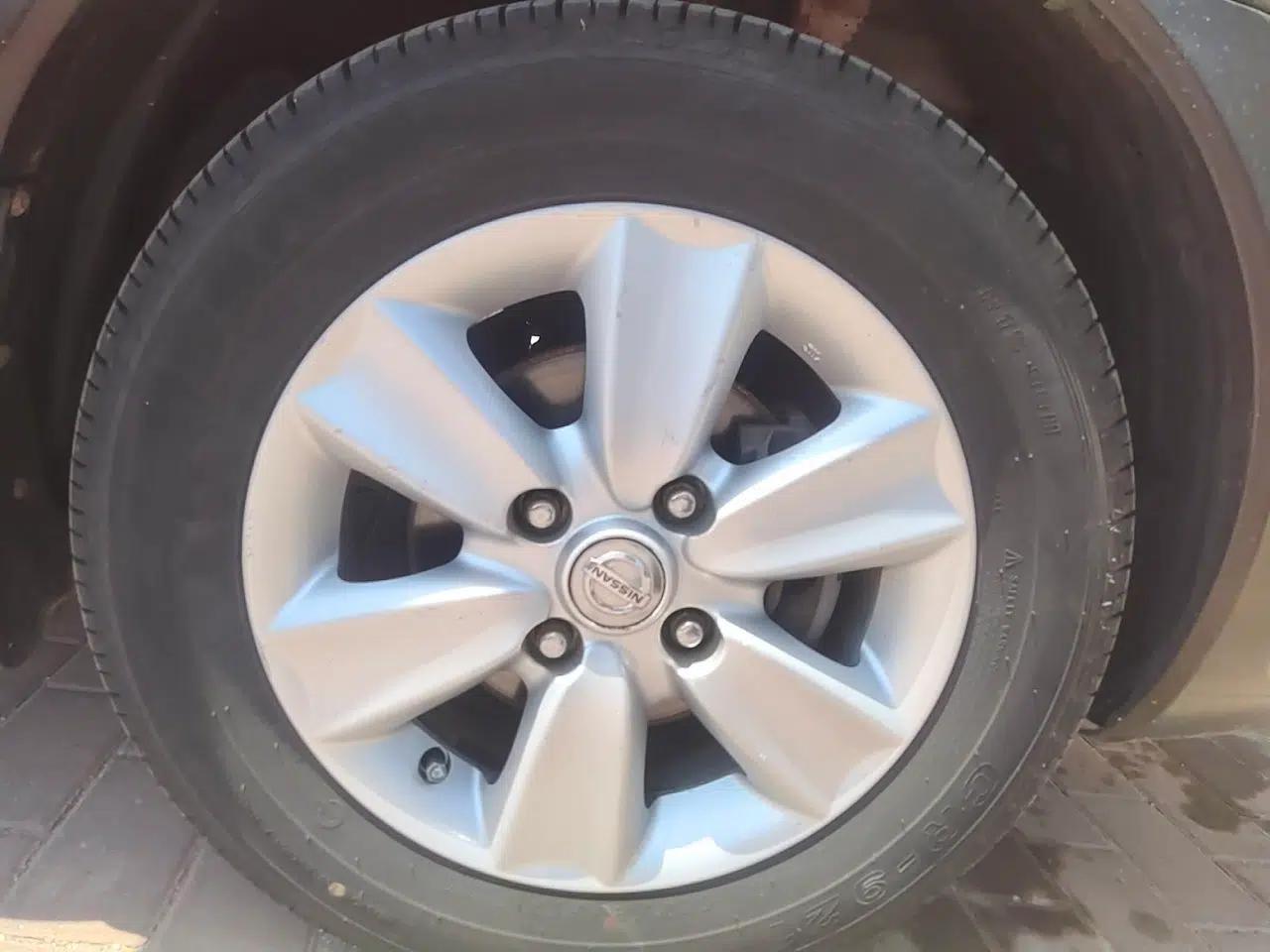 Nissan Livina 2010 JINRUI Edition 1.6L Automatic Standard Model — миниатюра 8