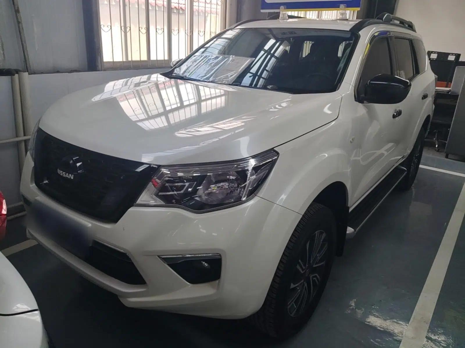 Nissan Terra 2020 2.5L XL Upper Automatic Two-Wheel Drive Luxury Edition — миниатюра 1