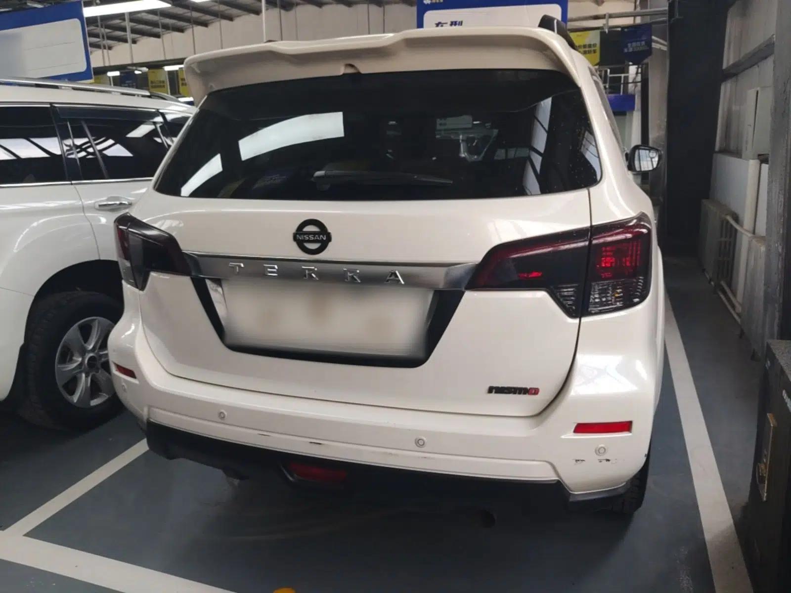 Nissan Terra 2020 2.5L XL Upper Automatic Two-Wheel Drive Luxury Edition — миниатюра 5