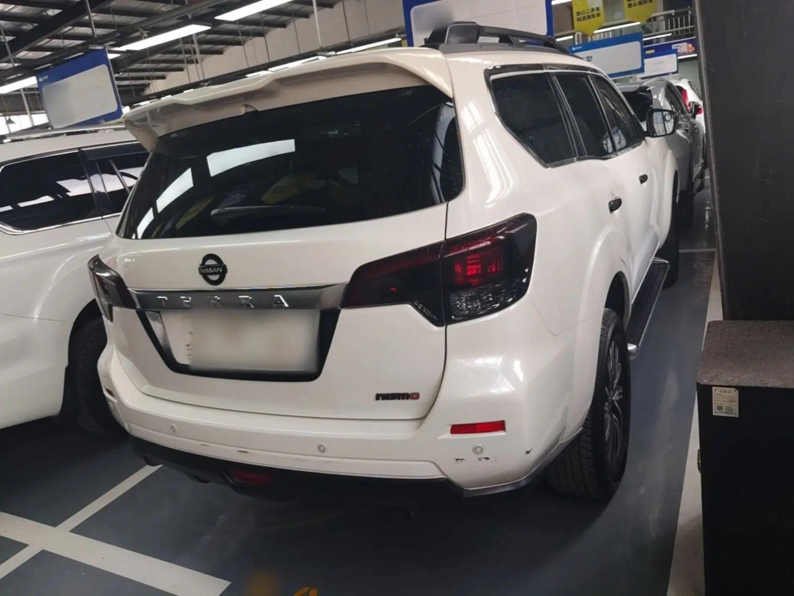 Nissan Terra 2020 2.5L XL Upper Automatic Two-Wheel Drive Luxury Edition — миниатюра 6