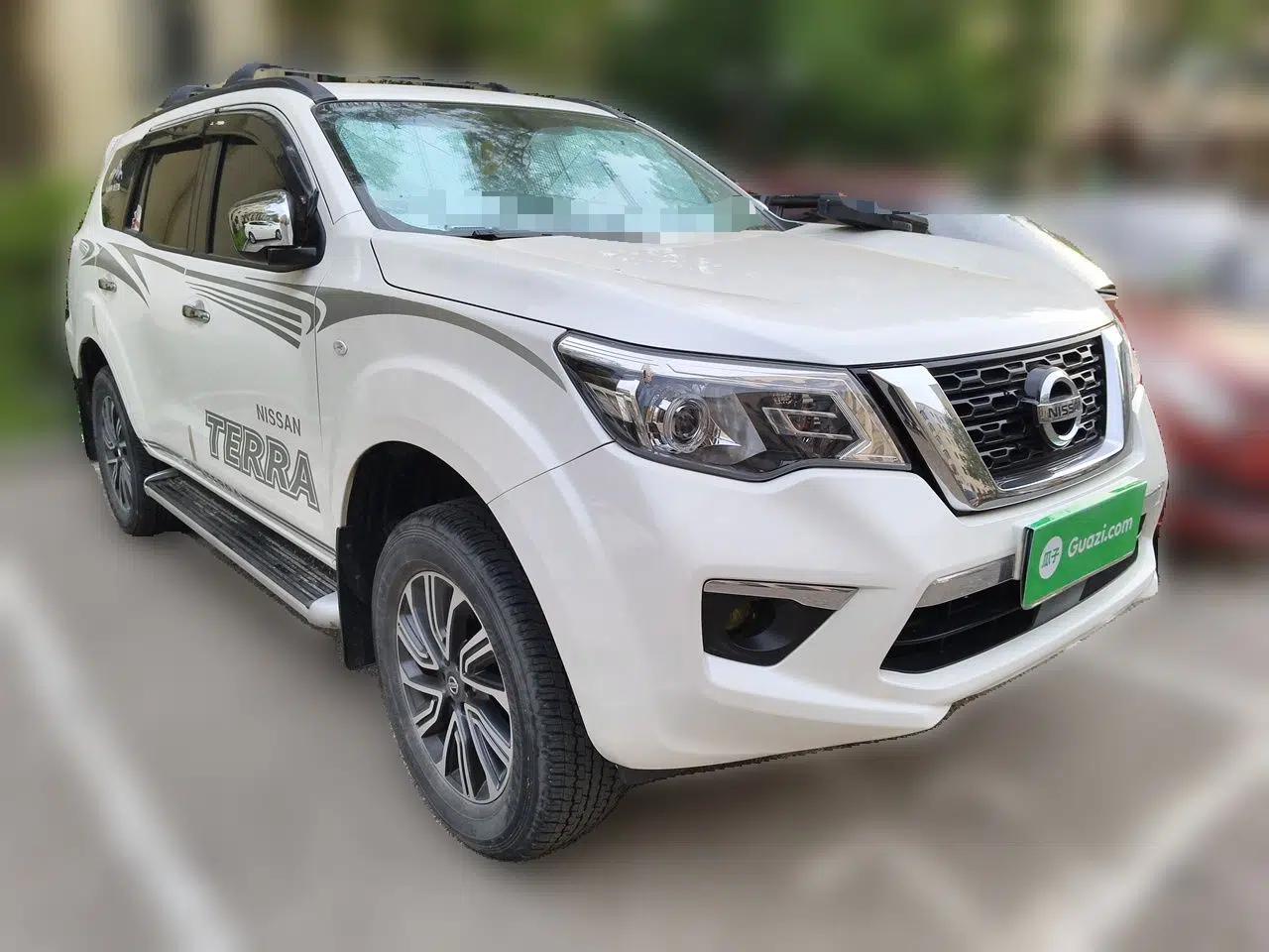 Nissan Terra 2020 2.5L XL Upper 4WD Automatic Four-Wheel Drive Luxury Edition — миниатюра 3