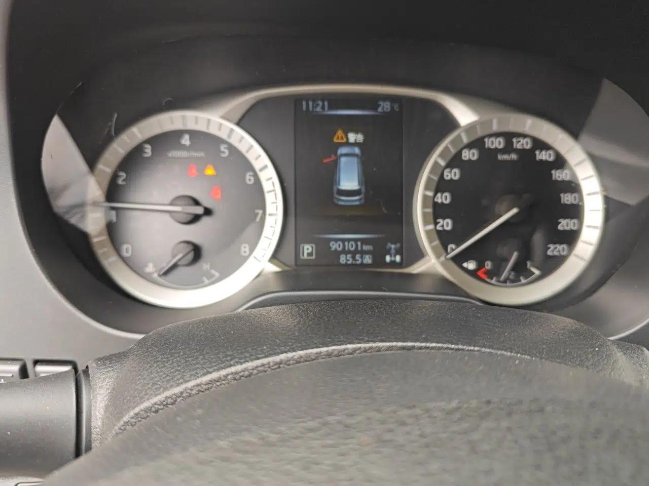 Nissan Terra 2018 2.5L Automatic 4x4 Luxury Edition — миниатюра 13