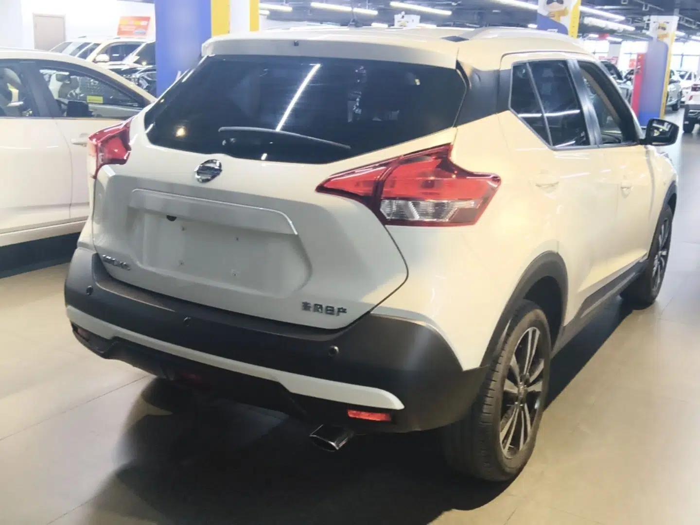 Nissan Kicks 2021 1.5L XL CVT Cool Enjoyment Edition — миниатюра 6