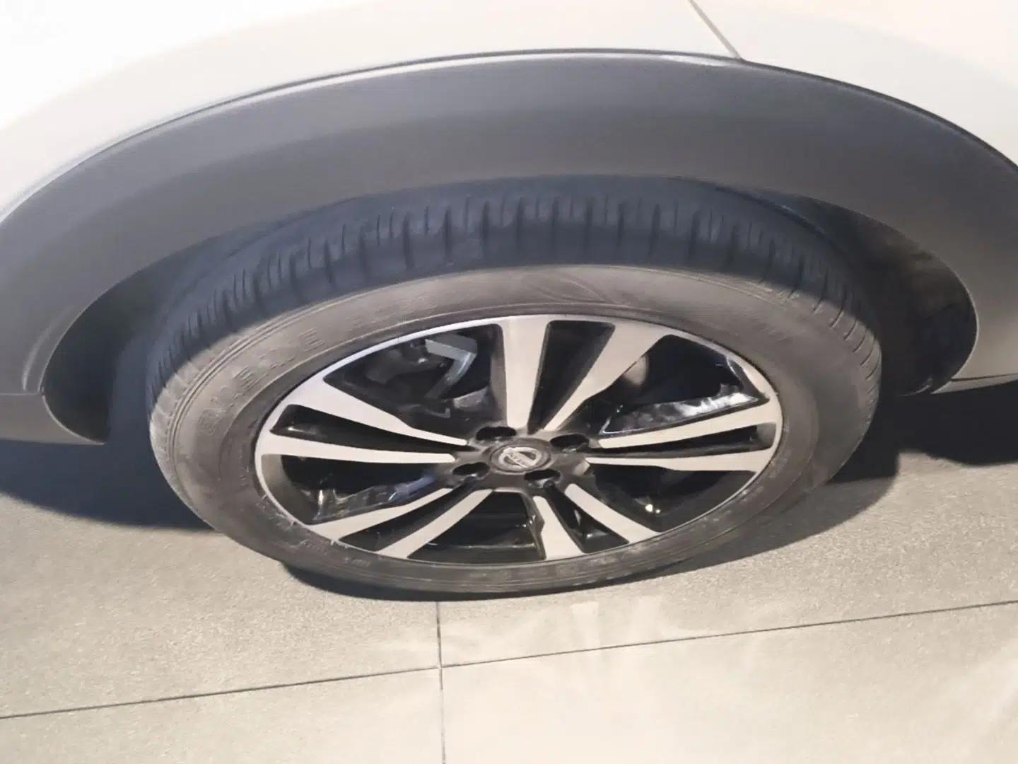 Nissan Kicks 2021 1.5L XL CVT Cool Enjoyment Edition — миниатюра 10
