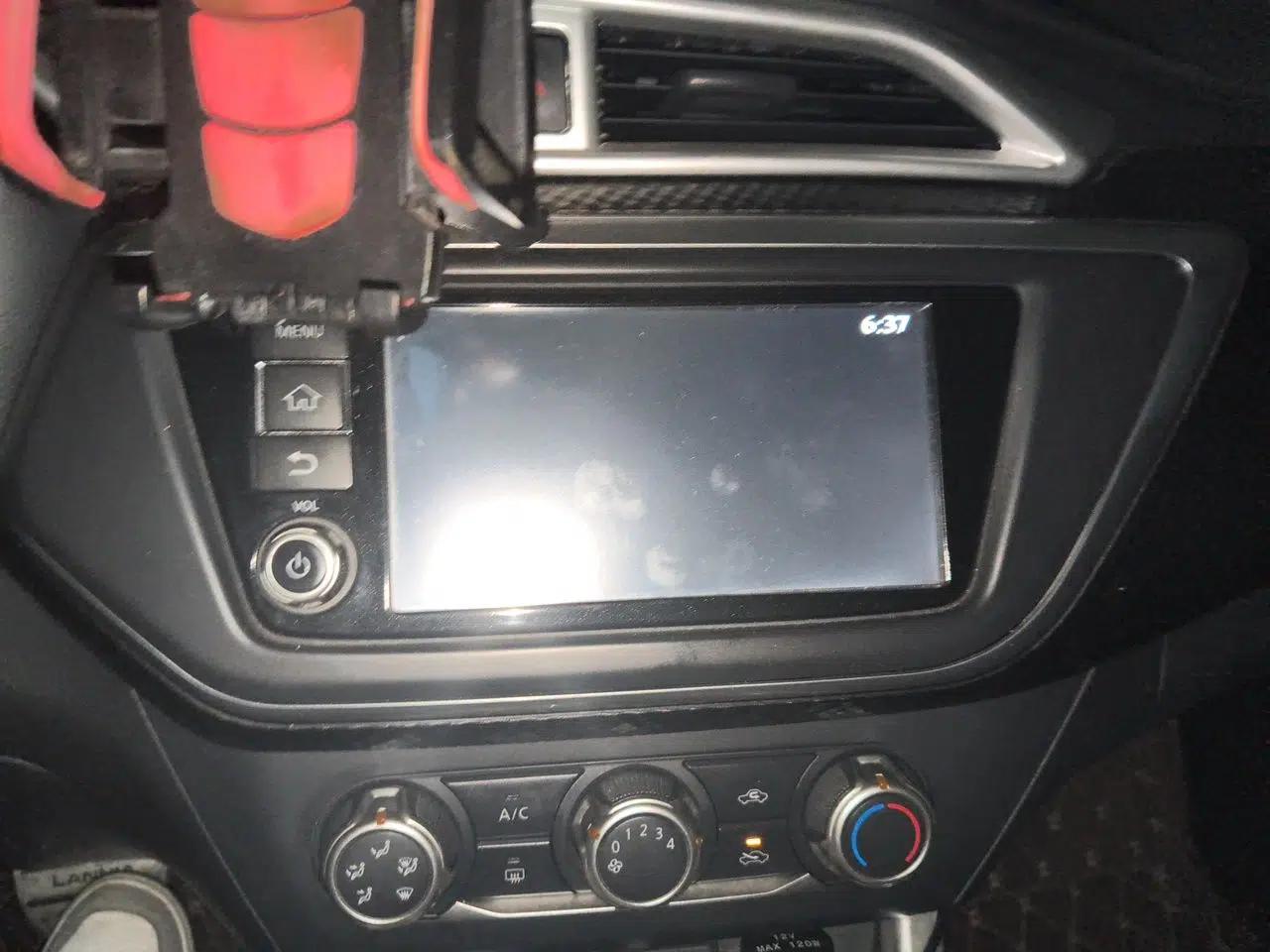 Nissan Lannia 2016 1.6L CVT Smart Cool Edition — миниатюра 14
