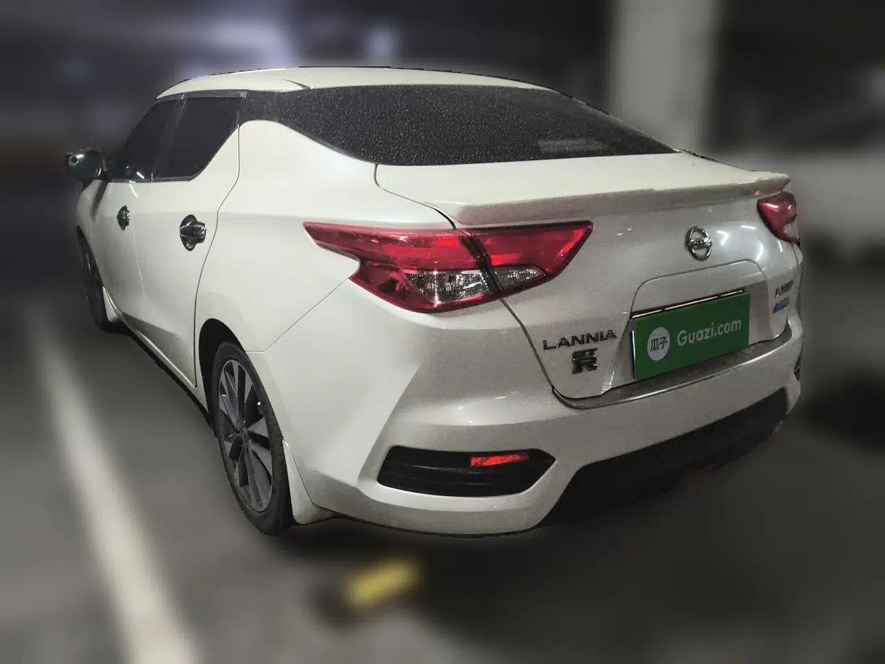 Nissan Lannia 2016 1.6L CVT Smart Cool Edition — миниатюра 4