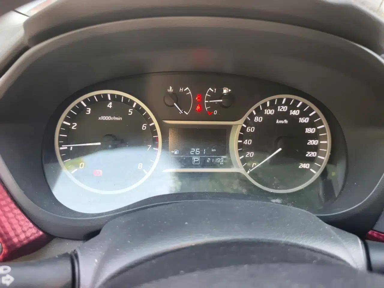 Nissan Lannia 2016 1.6L CVT Smart Cool Edition — миниатюра 8