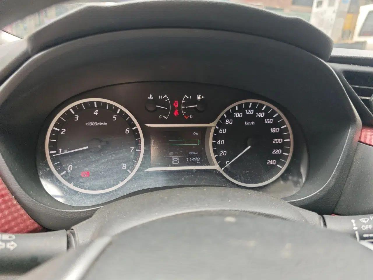Nissan Lannia 2016 1.6L CVT Cool Edition — миниатюра 12