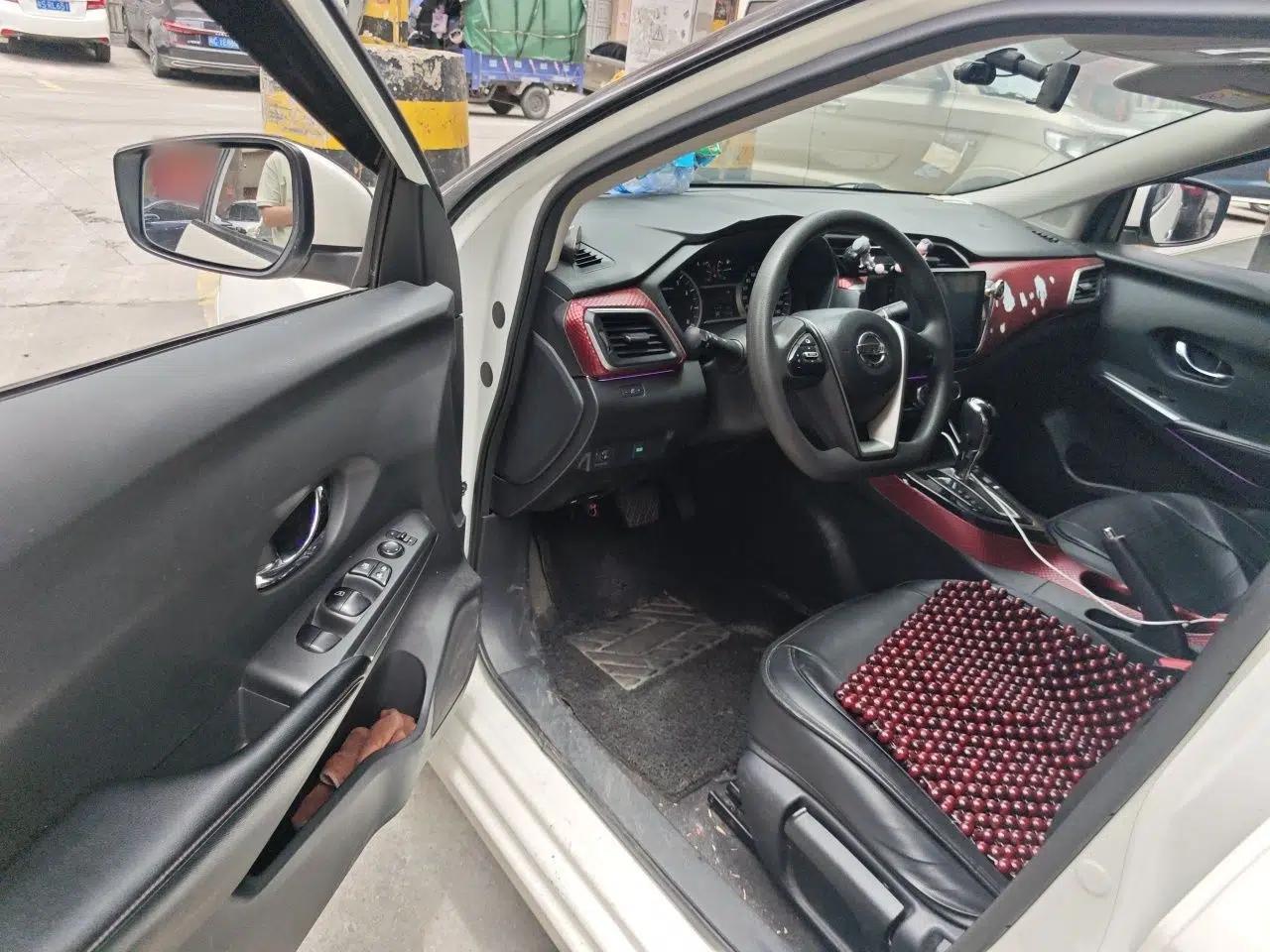 Nissan Lannia 2016 1.6L CVT Cool Edition — миниатюра 17