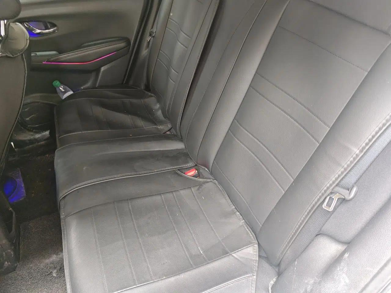 Nissan Lannia 2016 1.6L CVT Cool Edition — миниатюра 18