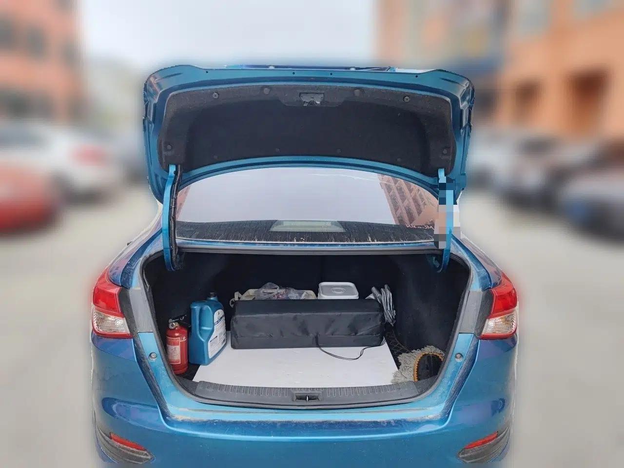 Nissan Lannia 2016 1.6L CVT Cool Edition — миниатюра 20