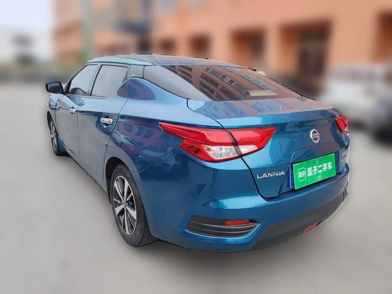 Nissan Lannia 2016 1.6L CVT Cool Edition — миниатюра 4