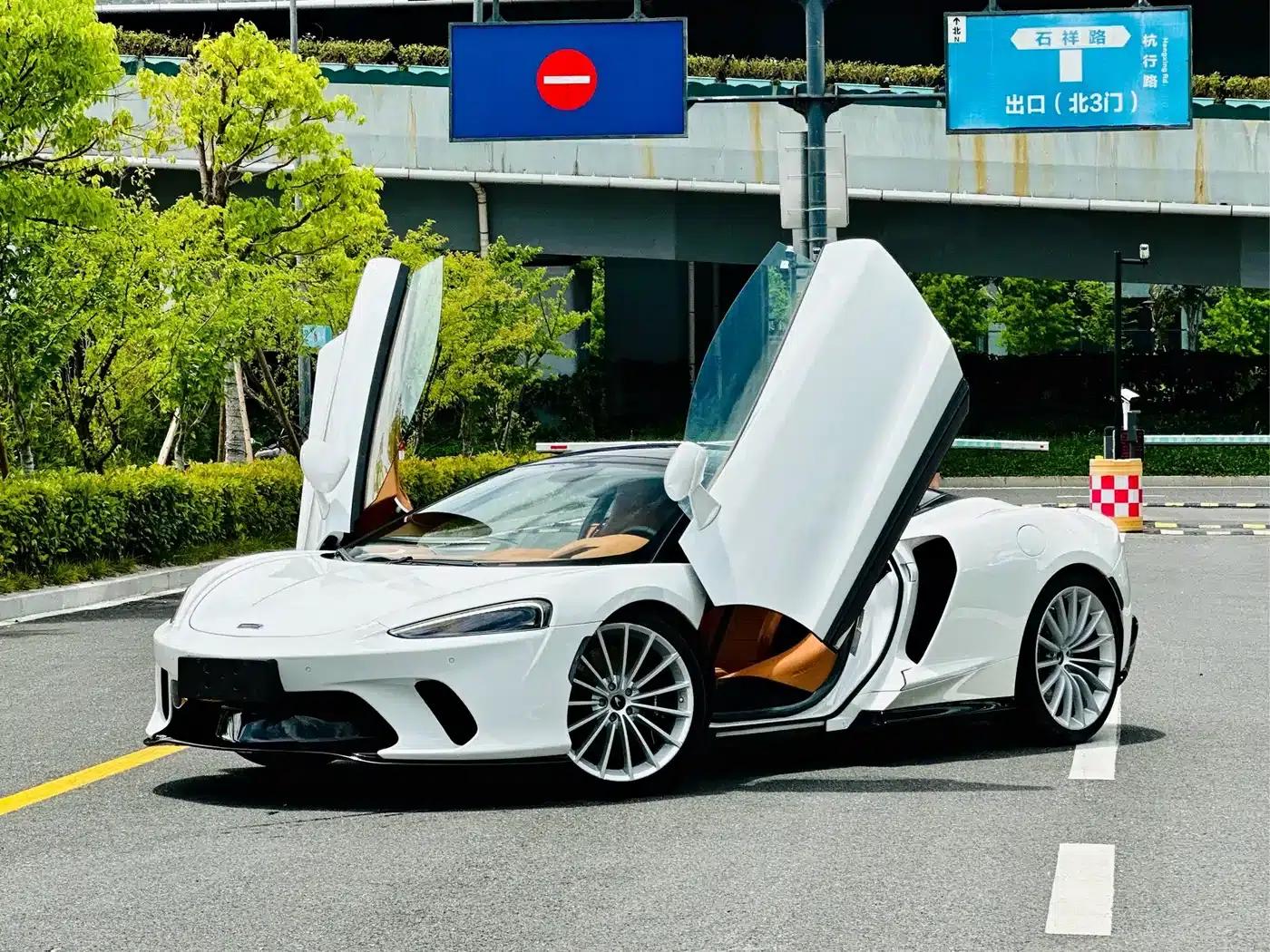 McLaren GT 2022 4.0T Standard Edition — миниатюра 1