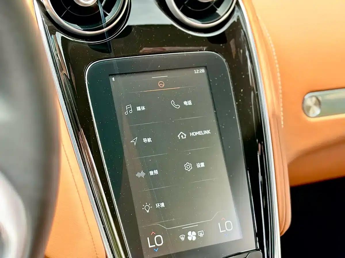McLaren GT 2022 4.0T Standard Edition — миниатюра 21