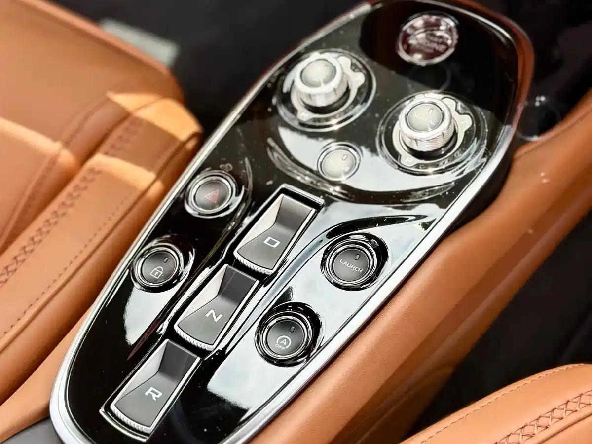 McLaren GT 2022 4.0T Standard Edition — миниатюра 23
