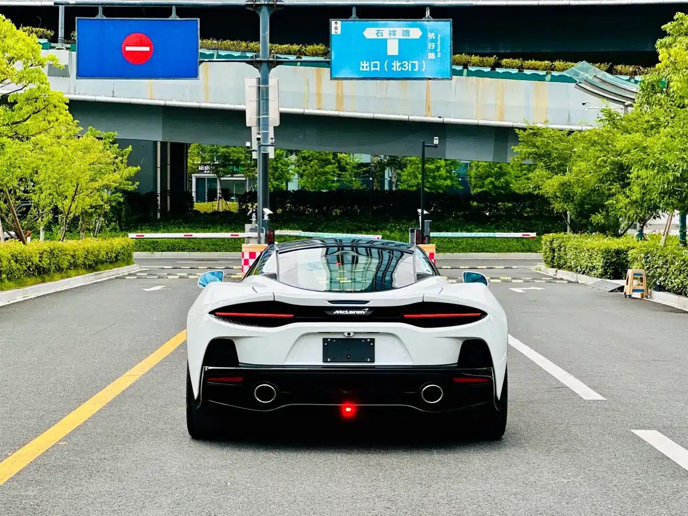 McLaren GT 2022 4.0T Standard Edition — миниатюра 10