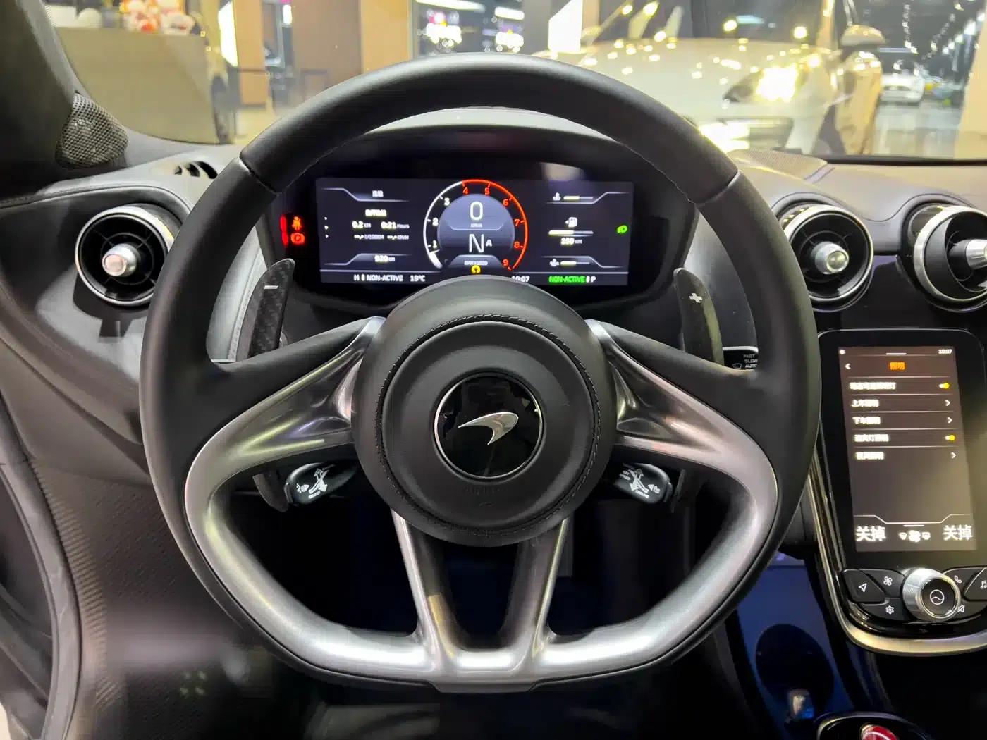 McLaren GT 2022 4.0T Standard Edition — миниатюра 9
