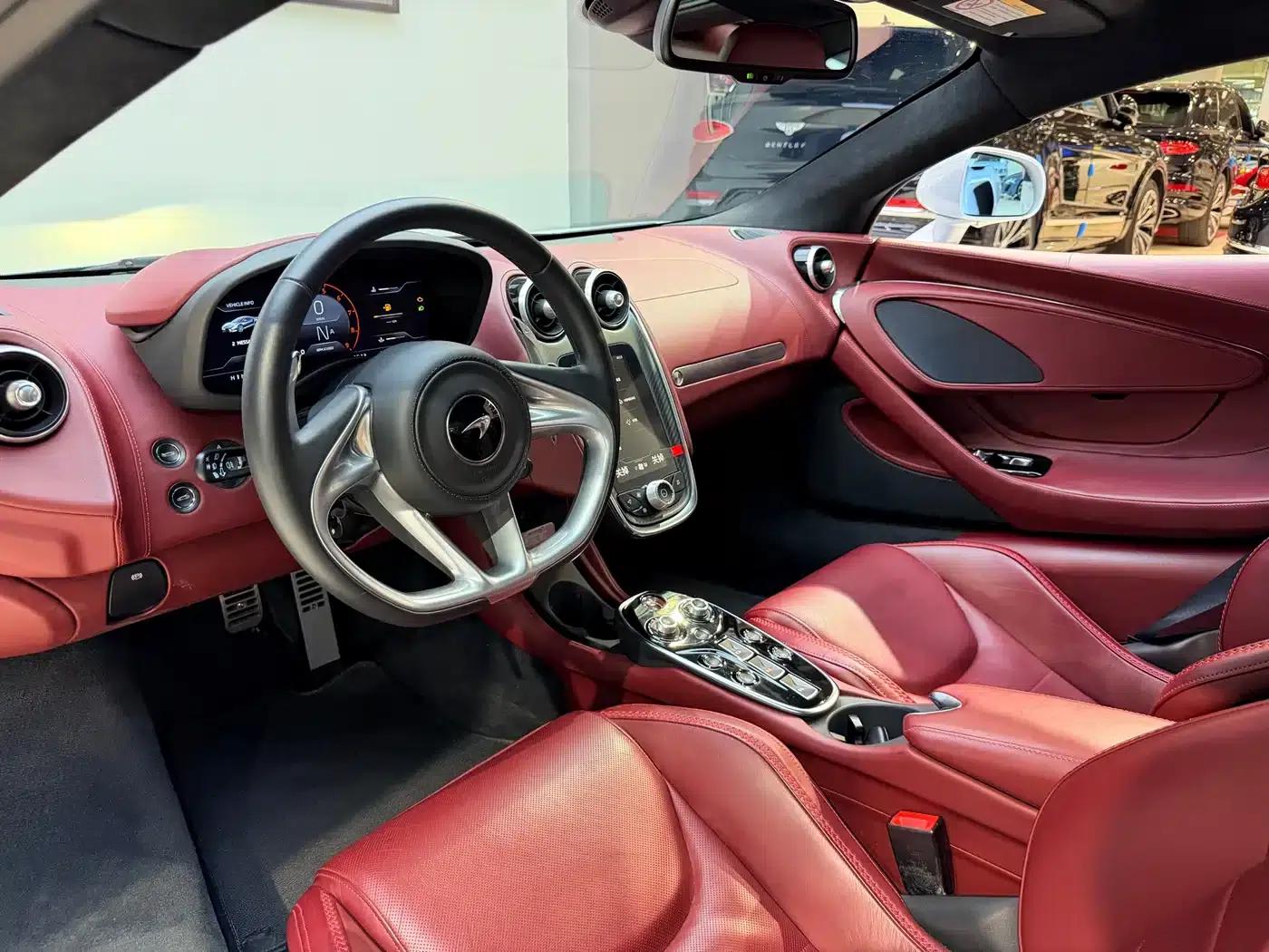 McLaren GT 2022 4.0T Standard Edition — миниатюра 6