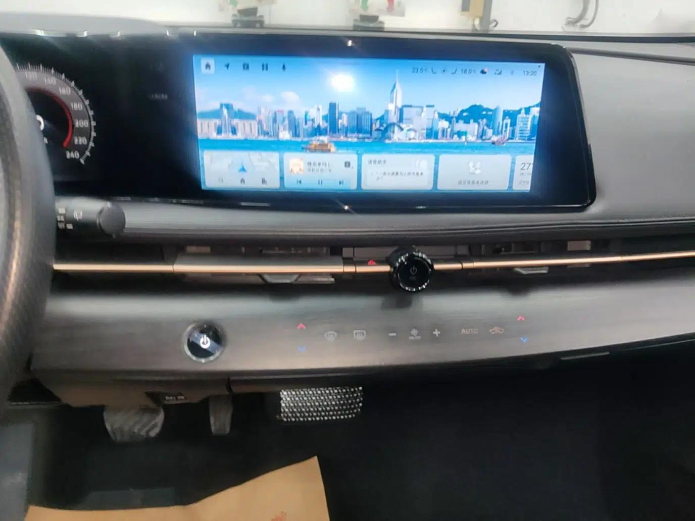 Nissan ARIYA 2022 Two-Wheel Drive Long Range Top-Tier Version — миниатюра 15