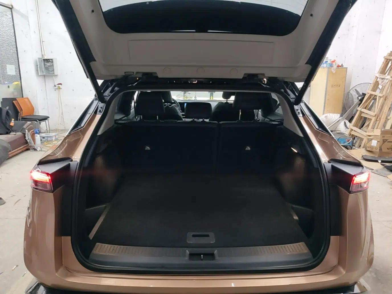 Nissan ARIYA 2022 Two-Wheel Drive Long Range Top-Tier Version — миниатюра 21