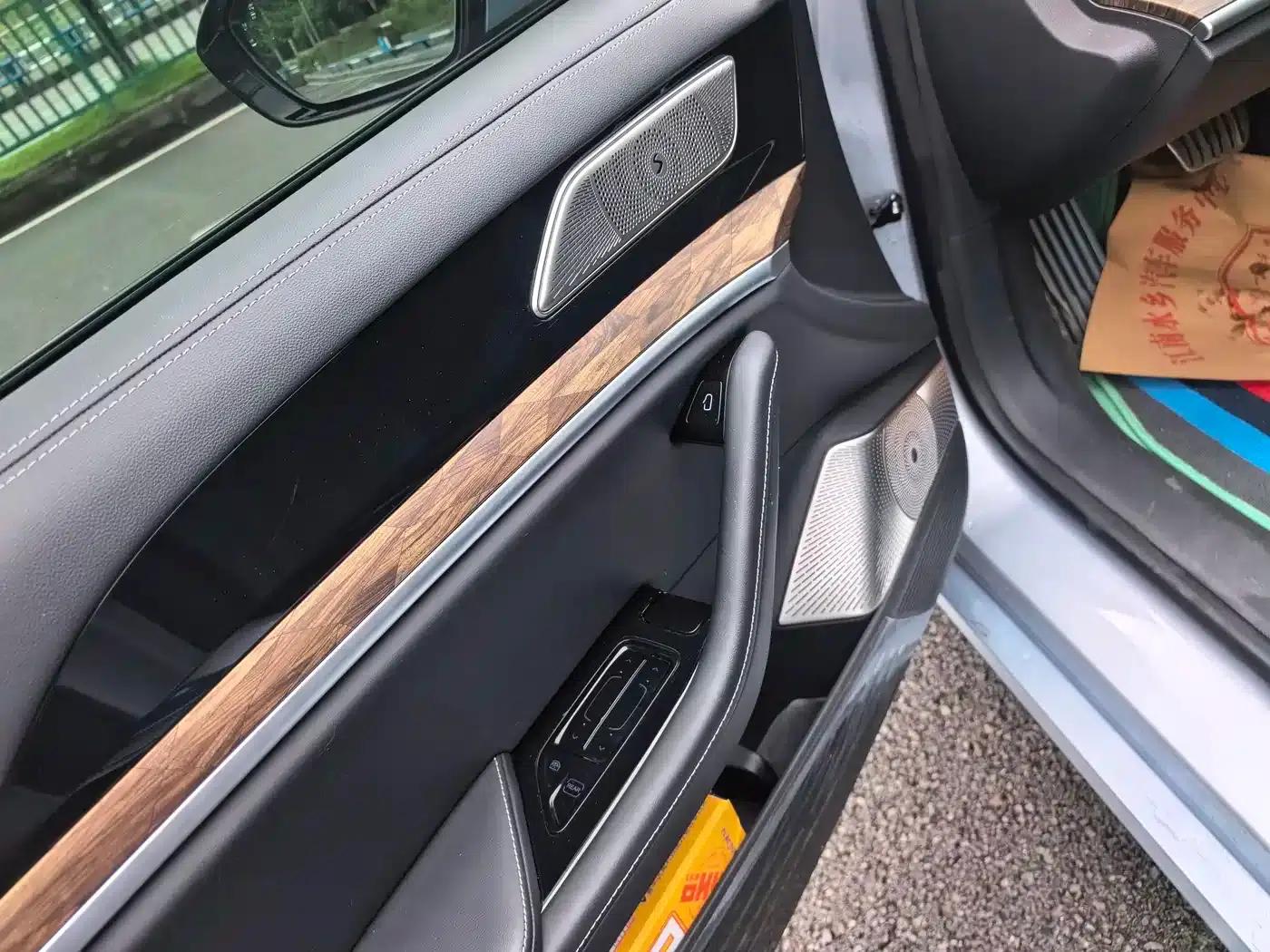Nezha S 2022 Range Extended Edition, 1160km, Rear-Wheel Drive Mid-Range Version — миниатюра 11
